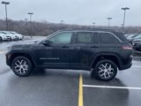 New 2025 Jeep Grand Cherokee Limited image 4