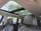 Used 2017 Ford Escape Titanium image 3