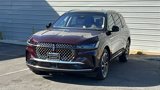 New 2025 Lincoln Nautilus Reserve image 3