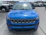 Used 2022 Jeep Compass Latitude image 2