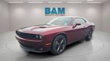 Used 2022 Dodge Challenger SXT image 3