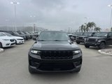 Used 2024 Jeep Grand Cherokee Altitude image 3