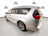 Used 2018 Chrysler Pacifica Limited w/ Tire & Wheel Group image 5
