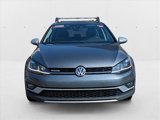 Used 2018 Volkswagen Golf SE image 2