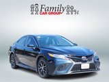 Used 2021 Toyota Camry SE image 2