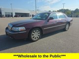 Used 2007 Lincoln Town Car Designer Series image 2