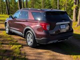 Used 2020 Ford Explorer XLT w/ Equipment Group 202A image 4