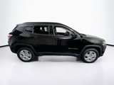 Used 2022 Jeep Compass Latitude image 4
