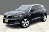 Used 2020 Volvo XC40 T5 Momentum w/ Protection Package Premier image 2