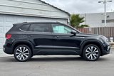 Certified 2022 Volkswagen Taos SE image 4