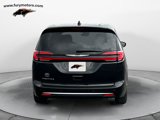 Used 2023 Chrysler Pacifica Touring-L image 5