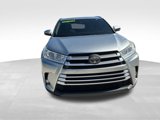 Used 2019 Toyota Highlander XLE image 3