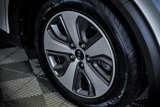 Used 2019 Kia Niro EX image 4