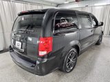 Used 2017 Dodge Grand Caravan SE image 4