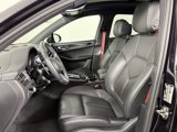 Certified 2022 Porsche Macan S image 5