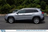 Used 2018 Jeep Cherokee Latitude Plus image 3