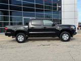 Used 2022 Toyota Tacoma SR image 2