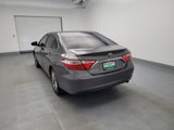 Used 2017 Toyota Camry SE image 5