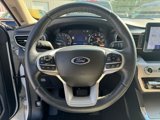 Used 2022 Ford Explorer XLT w/ Equipment Group 202A image 5