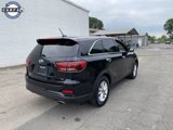 Used 2019 Kia Sorento LX image 2