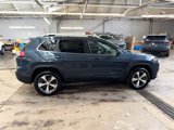 Used 2020 Jeep Cherokee Limited image 6