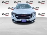 Used 2024 GMC Terrain SLT image 2