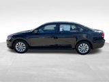 Used 2013 Volkswagen Passat 2.5 S image 3