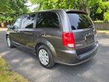 Used 2018 Dodge Grand Caravan SE image 4