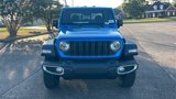 New 2025 Jeep Gladiator Sport image 2