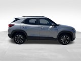Certified 2025 Chevrolet TrailBlazer LT w/ LT Cold Weather Package image 4