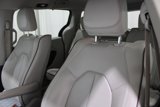 Used 2017 Chrysler Pacifica Limited image 5