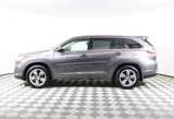 Used 2015 Toyota Highlander Limited Platinum image 3