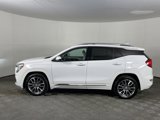 Used 2022 GMC Terrain Denali w/ Denali Premium Package image 3