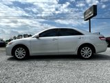 Used 2011 Toyota Camry XLE image 2
