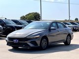 Used 2024 Hyundai Elantra SEL image 3