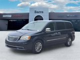 Used 2014 Chrysler Town & Country Touring-L w/ Driver Convenience Group image 3