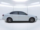 Used 2016 Volkswagen Jetta SE image 2