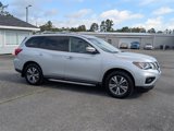 Used 2020 Nissan Pathfinder SV image 3