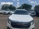 Used 2024 GMC Terrain SLE image 2
