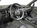 Certified 2022 Porsche Macan image 4