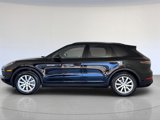 Used 2021 Porsche Cayenne image 2