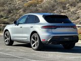 Used 2024 Porsche Macan image 3