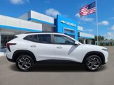 Used 2025 Chevrolet Trax LT w/ Driver Confidence Package image 3
