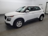 Used 2021 Hyundai Venue SE image 2