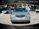 Used 2004 Lincoln Town Car Signature image 2