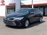 Used 2017 Toyota Camry LE image 4