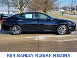 Used 2024 Nissan Altima 2.5 SV image 2