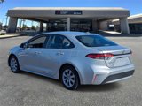Used 2022 Toyota Corolla LE image 4