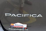 Used 2022 Chrysler Pacifica Touring-L image 5