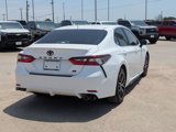 Used 2022 Toyota Camry SE image 3